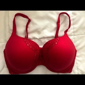Victoria’s Secret Body by Victoria Perfect Shape push-up bra  36DD